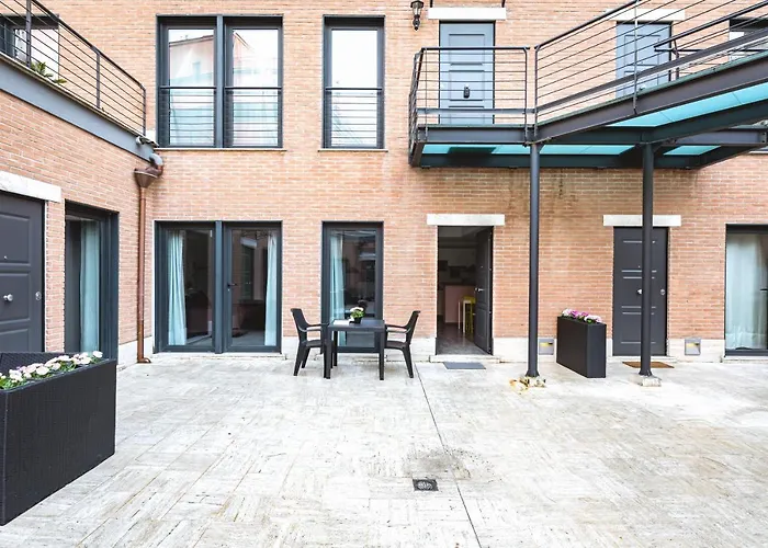 Rhome Accomodation